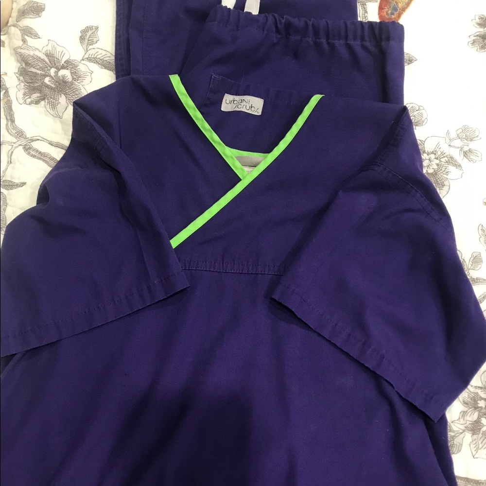 Urbane Scrubs - scrub set